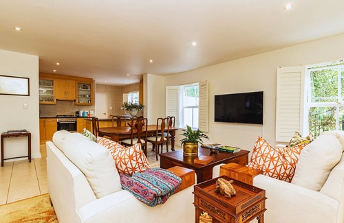 Noordhoek Casa | Heart of Noordhoek: Farm Village Getaway. 5 minutes to the beach.