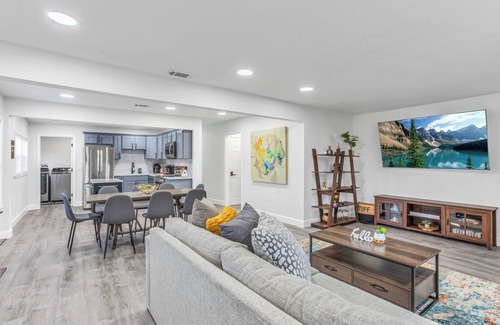 Corridor South Casa | Heart of OKC, Paseo & Asian District w/ 4BR & 3BA