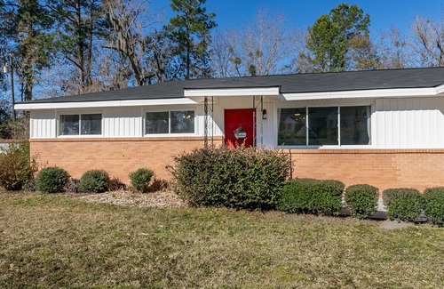 Pooler Casa | Heart of Pooler - 3 Bedroom 1 Bathroom