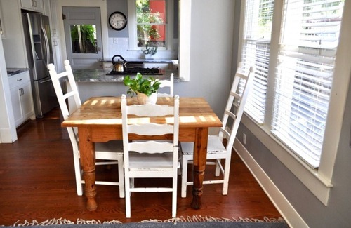 Travis Heights Casa | Heart of Soco Luxury Bungalow! LOCATION