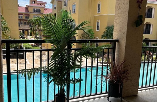 Port Tampa City Apartamento | Heart of South Tampa Townhome Style Living - HUGE Private Outdoor Space!