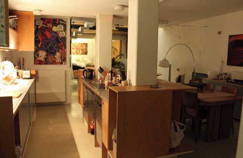 Binnenstad Apartamento | Heart of the City: Oasis of Calm