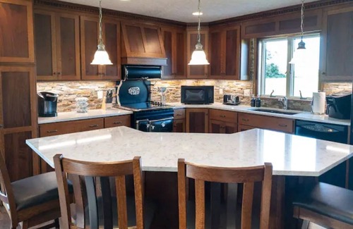 Harmony Casa | Heated Garage Game Room, Spacious Master Suites & Well-Appointed Kitchen