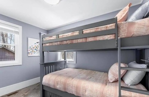 Swiftwater Casa | Free Night! Gorgeous Mount Pocono Home w/ Pool & FirePit