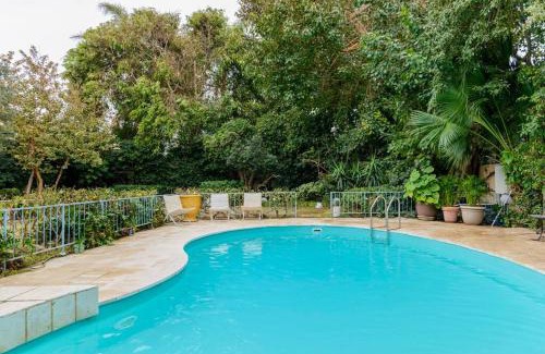 Herzliya Pituach Villa | Heated Pool! 1 Minute Walk To The Beach! PURA VIDA Villa