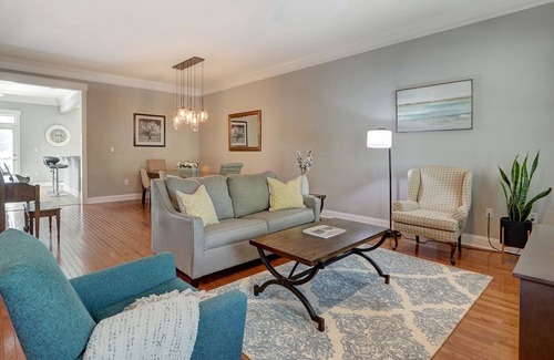 Dixon Park Casa | Perfecto nuevo alquiler para sus vacaciones en Savannah!