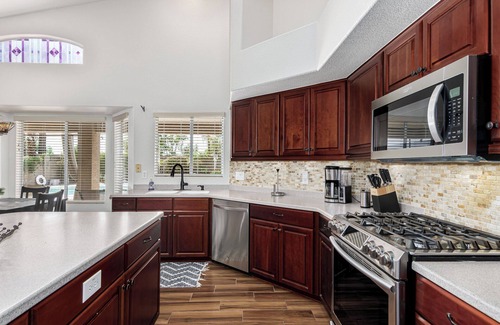 Arrowhead Ranch Casa | Heated Pool and Spa Spacious 4-bedroom home in Glendale, AZ