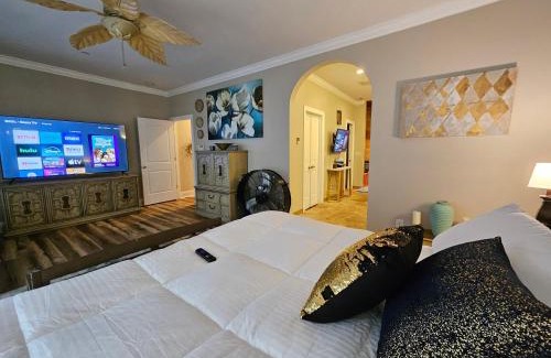 Winston - Salem Casa | Heated Pool l Indoor Jacuzzi Tubs I Arcade l Outdoor Hot Tub