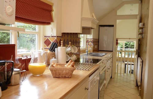 Woodbridge Cabaña | Piscina climatizada, ubicada en 5 acres, amplio jardín, se admiten perros