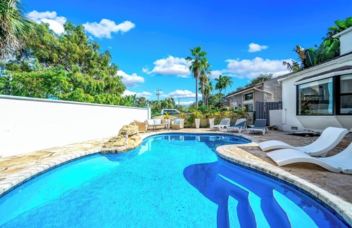 Downtown Fort Lauderdale Casa | Heated Pool! Massive Gem+Close To Beach & Shops!