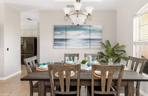 Pinehurst Casa | Heated Pool, Pool Table, 2 King Beds, Outdoor Oasis with TV, Fire Table/BBQ/WiFi