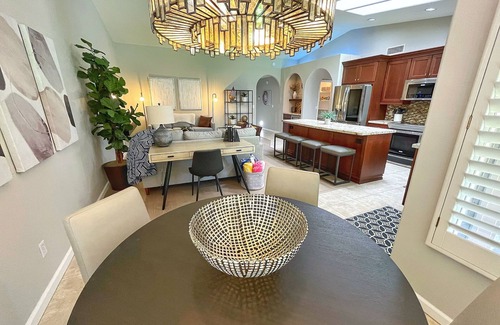 Paradise Park Vista Casa | Heated Pool, Putting Green & Arcades in LUXE Home! 3-mi to Waste Management Open