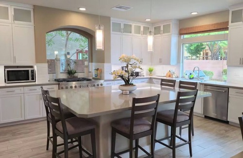 Arden Casa | Swimming Pool ★ Arcades ★ Pool Table ★ King Beds