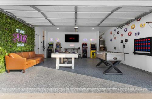 Rockwall Apartamento | Heated Pool & Spa Mini Golf Bowling Game Room perfect for family