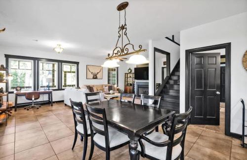 Myrtle Grove Casa | Heated Private Pool, Pond Views, Fishing, Mins to Carolina Beach