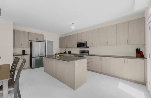 Keswick Casa | Heaven Beach House. 2 min Drive.