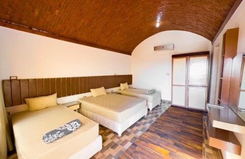 Nuweiba Otro | Heaven Gate Camp