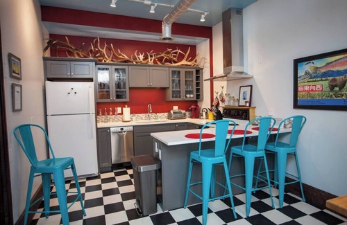 Livingston Apartamento | Heaven: Hip Downtown Livingston Loft