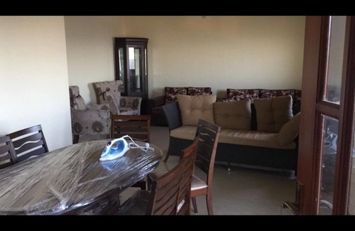 Kfardebian Apartamento | El cielo en la tierra ... 15 minutos de la playa!