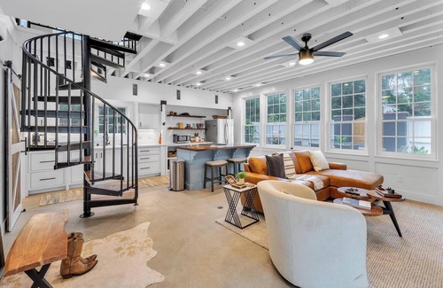 San Diego Casa | Heaven on Earth with two houses and two pools!