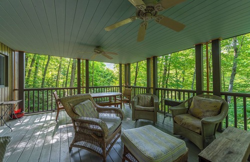 Montreat Casa | Heavenfell | Spacious Montreat Home | 1 Mile from Lake Susan & Conference Center!