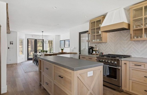 Evergreen Estates Cabina | Heavenly · *NEW* Heavenly Hideaway Near Slopes and Hot Tub