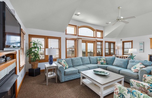 Kill Devil Hills Casa | Heavenly Sunrise | Oceanfront | Kill Devil Hills | Sleeps 18