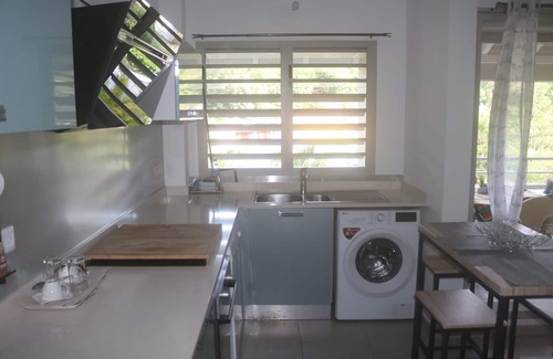 Perinet Apartamento | Hebergement Pom'kanel