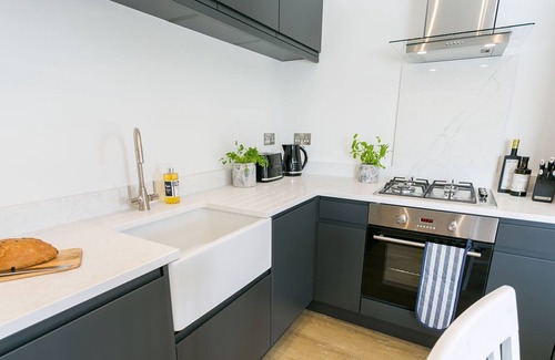 Cylch-Y-Garn Cabaña | Hebog - a coastal that sleeps 2 guests in 1 bedroom