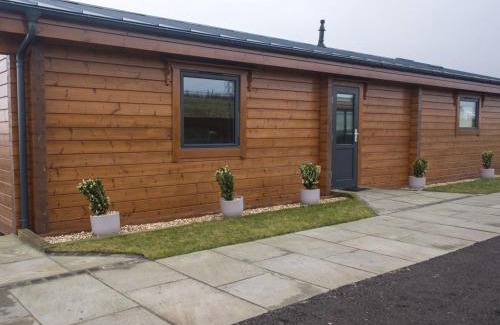 Bacup Casa | Height End Farm Log Cabin