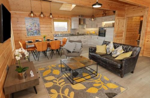 Bacup Casa | Height End Farm Log Cabin