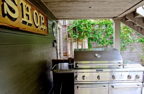 Houston Heights Cabaña | Cottage Cottage Heights