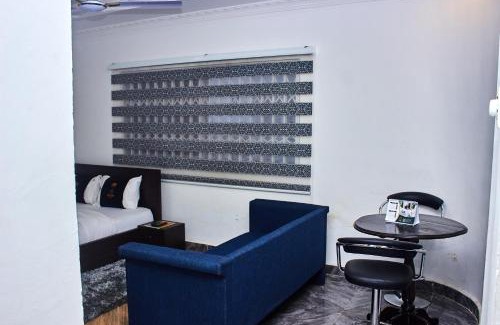 Ajumako Hotel | Heiligtum Des Herrn Hotel