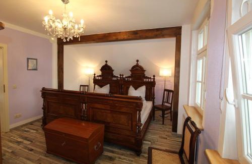 Walternienburg Casa | Heinrich's Pension & Ferienwohnungen