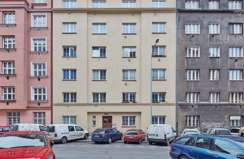 Prague 3 Apartamento | Helen Homestay Živkov
