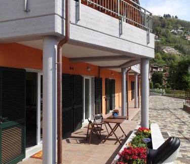 Cannero Riviera Apartamento | Helianthus Residence