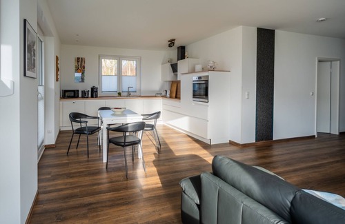 Schwerin Apartamento | Helle 3 Zimmer Ferienwohnung, 83 Quadratmeter, Direkt am Schweriner See