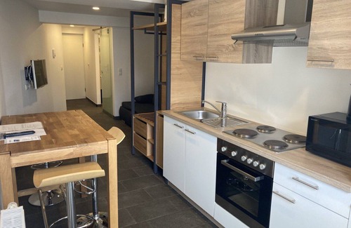 Grettstadt Apartamento | Apartamento luminoso con conexión Wi-Fi gratuita, moderno y de alta calidad equipado