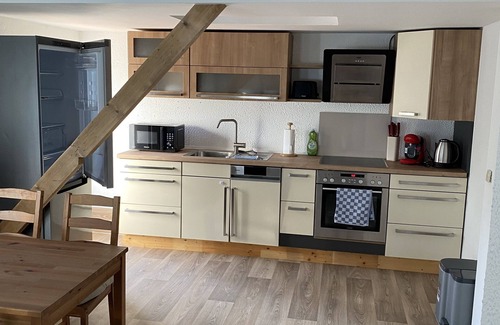 Altenburg Apartamento | Helle Hübsche Ferienwohnung in in Ruhiger Lage von Altenburg