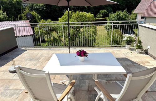 Frensdorf Apartamento | Helle NEU Renovierte Ferienwohnung mit Großer Dachterrasse