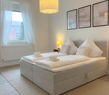 Neu-Ulm Apartamento | Helles City Apartment für Familien & Gruppen