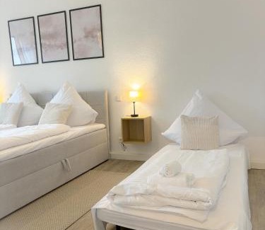 Neu-Ulm Apartamento | Helles City Apartment für Familien & Gruppen