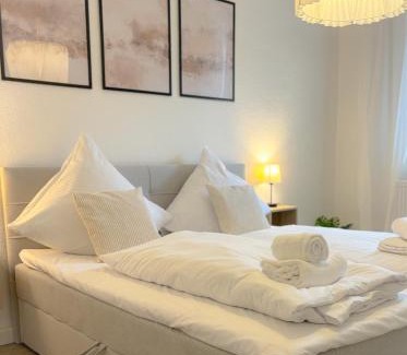 Neu-Ulm Apartamento | Helles City Apartment für Familien & Gruppen