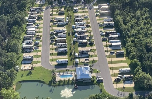 Foley Alquiler De RV | Hello fellow travelers. Join us here at Creekside RV Resort.