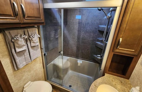River Ranch Cabaña | Hello Sunshine! RV and Golf Cart Rental at River Ranch! 152