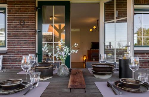 Ossenisse Casa | Hello Zeeland - Vakantiewoning Knuitershoek 104