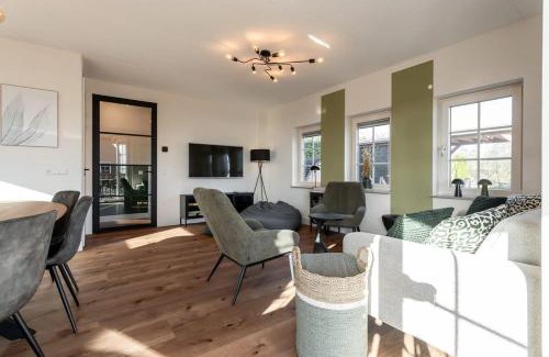Ossenisse Casa | Hello Zeeland - vakantiewoning Knuitershoek 80