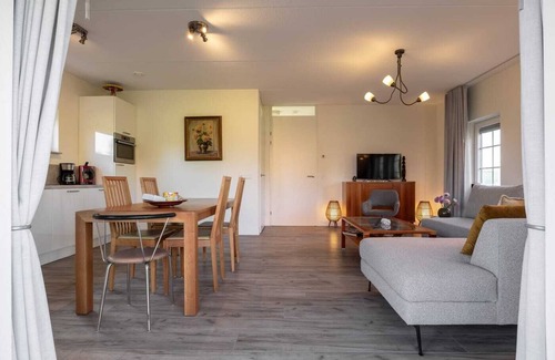 Ossenisse Casa | Hello Zeeland - Vakantiewoning Knuitershoek 104