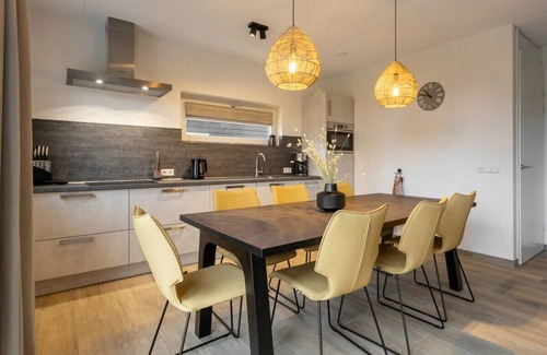 Ossenisse Casa | Hello Zeeland - Vakantiewoning Knuitershoek 88