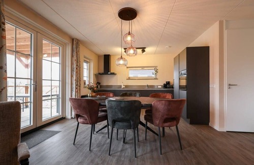 Ossenisse Casa | Hello Zeeland - vakantiewoning Knuitershoek 66